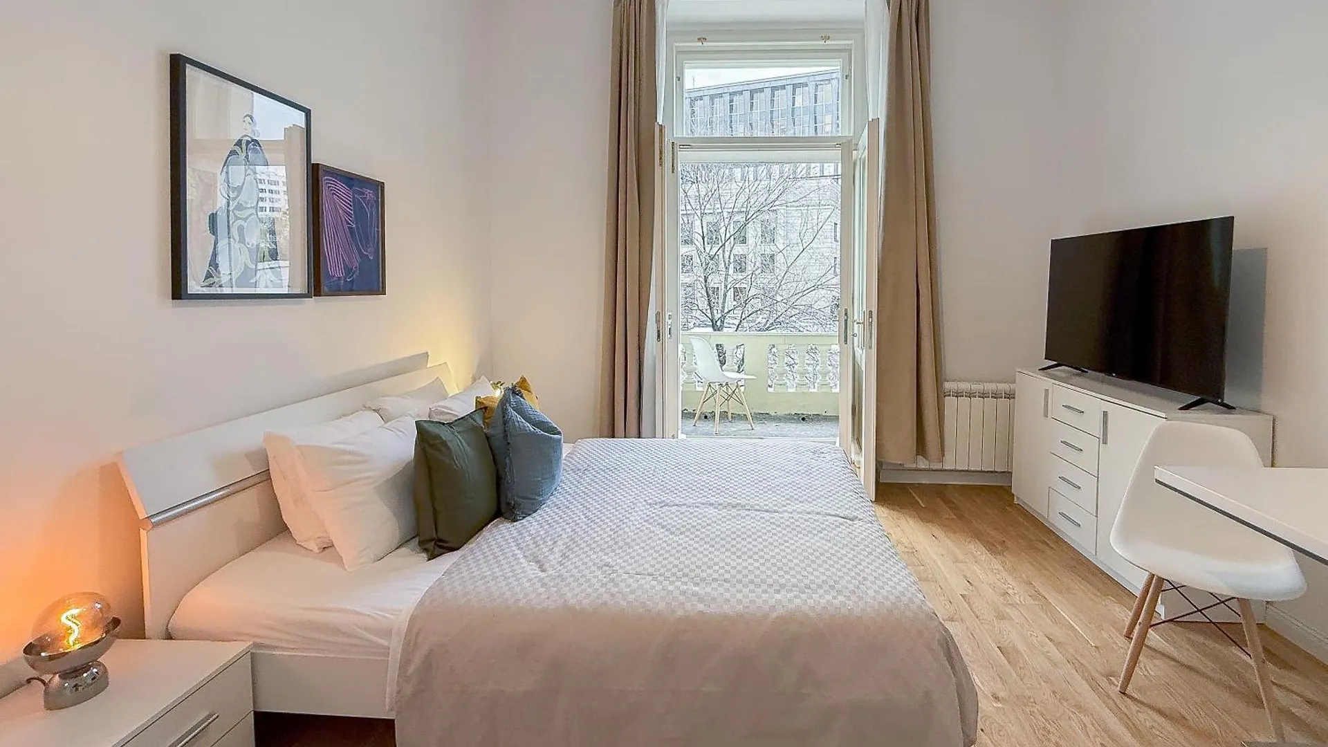 Turnkey I Wenceslas Square Apartments Prag