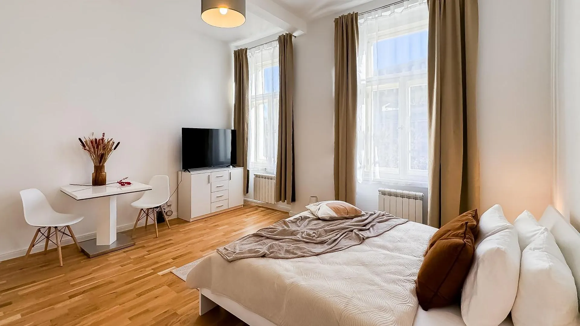 Turnkey I Wenceslas Square Apartments Praga 0*,